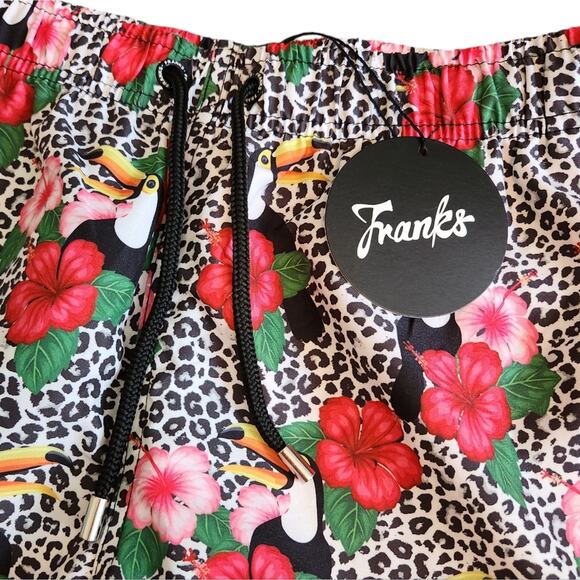 Franks Broadbeach shorts mid length size S NWT - Picture 2 of 5